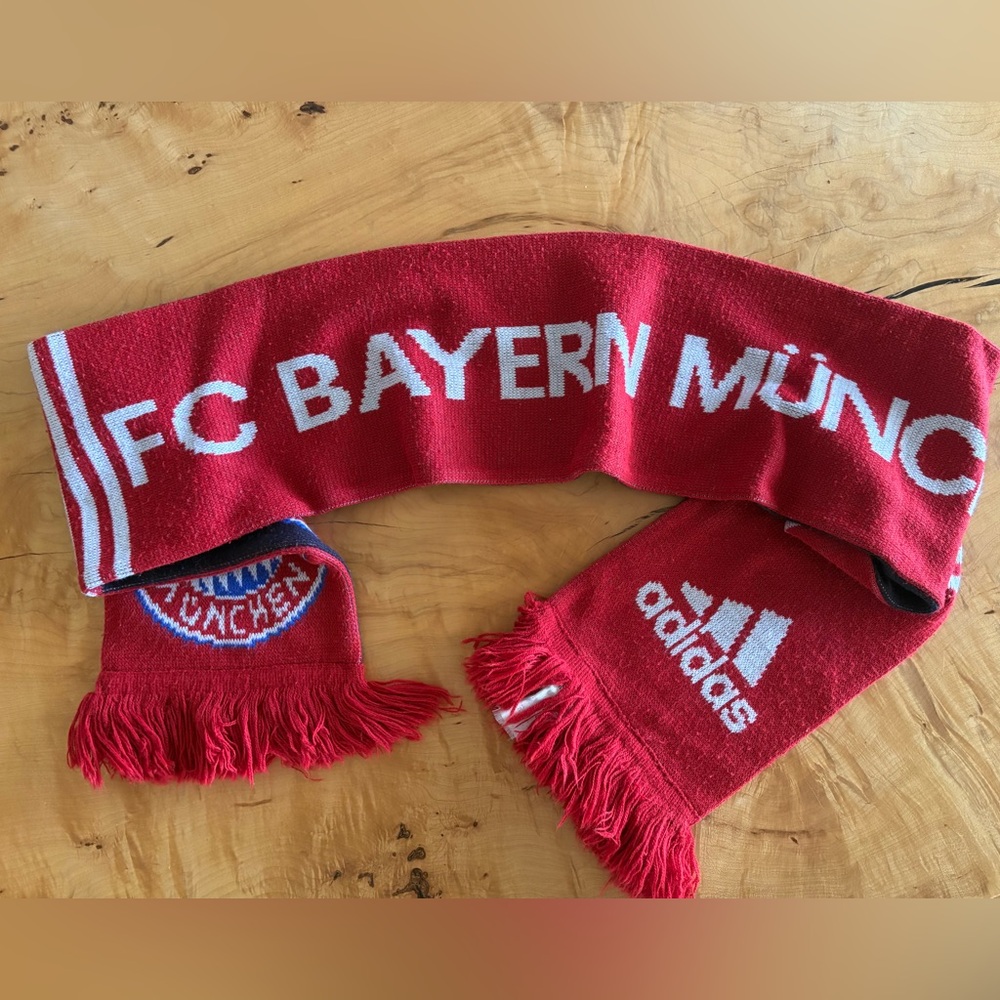 Adidas FC Bayern Official Scarf